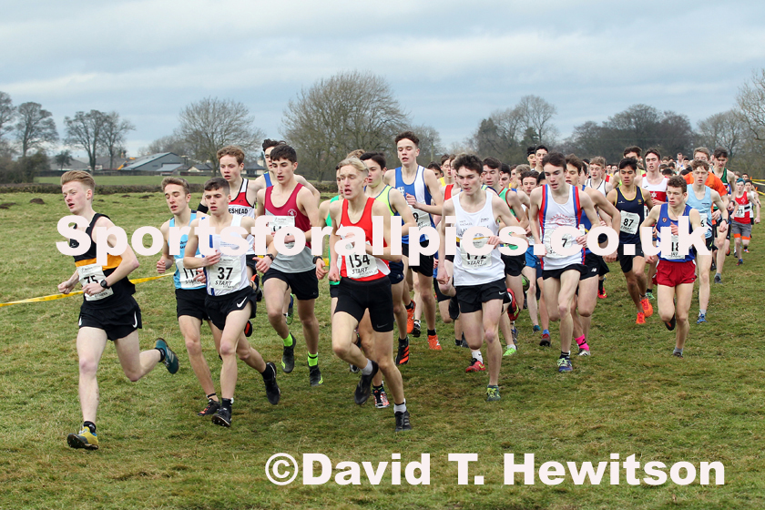 Mens under-17s Northern Cross Country Champs., Camp Hill Estate, Kirklington.  Photo: David T. Hewitson/Sports for All Pics